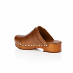 Chloé Jeannette Brown Studded Leather Clogs